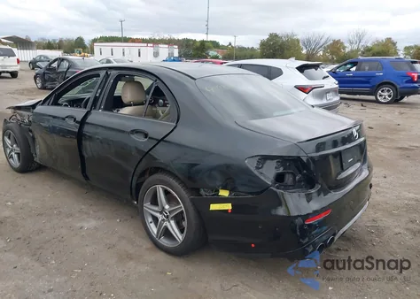 2017 Mercedes-Benz E 300 4Matic из США, поврежденный, VIN WDDZF4KB0HA217233